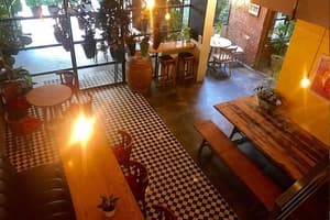 thumbnail: Restaurant