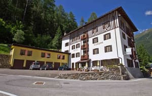 thumbnail: Restaurant