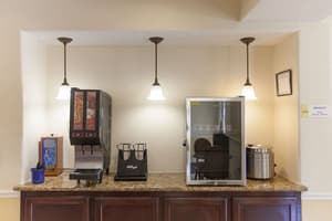 thumbnail: Breakfast area
