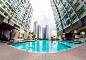 thumbnail: Outdoor pool