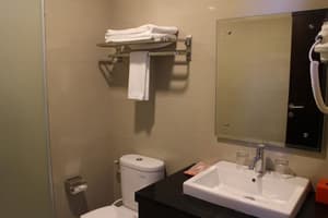 thumbnail: Bathroom