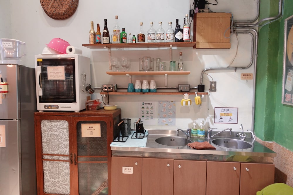 Shared kitchen facilities