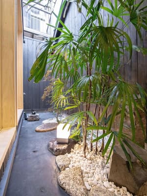 thumbnail: Courtyard