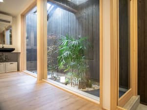 thumbnail: Courtyard