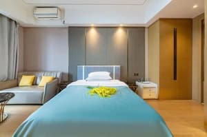thumbnail: Room