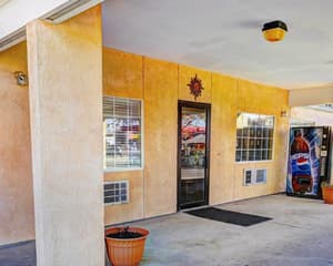 thumbnail: Exterior
