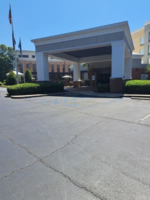 thumbnail: Front of property