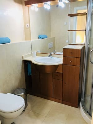 thumbnail: Bathroom shower
