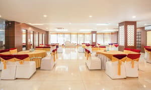 thumbnail: Banquet hall