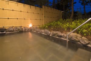 thumbnail: Outdoor spa tub