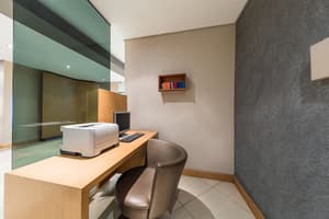thumbnail: Business center
