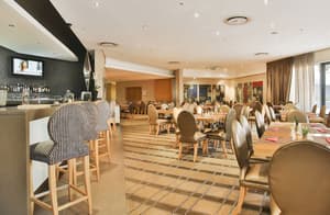 thumbnail: Restaurant