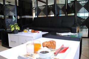 thumbnail: Breakfast area
