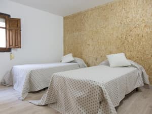 thumbnail: General view