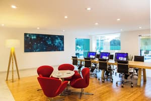 thumbnail: Business center