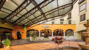 thumbnail: Restaurant
