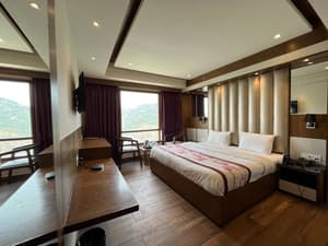 thumbnail: Room