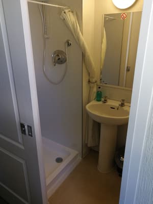 thumbnail: Bathroom shower