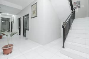 thumbnail: Staircase