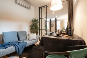 thumbnail: In-room dining