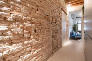 thumbnail: In-room dining