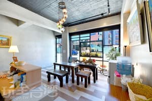 thumbnail: Interior
