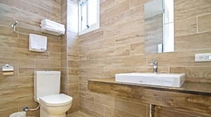 thumbnail: Bathroom