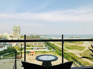 thumbnail: Balcony