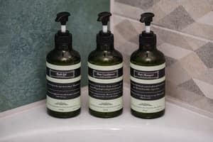 thumbnail: Bathroom amenities