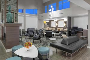 thumbnail: Lobby lounge