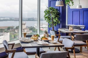 thumbnail: Restaurant