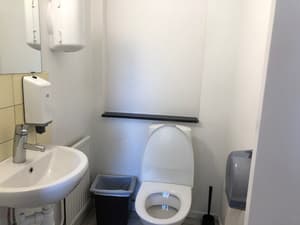 thumbnail: Bathroom