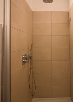 thumbnail: Bathroom amenities