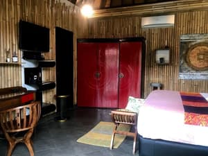 thumbnail: Room amenity