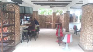 thumbnail: Bar (on property)