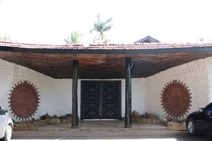 thumbnail: Property entrance