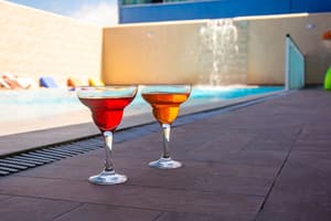thumbnail: Poolside bar