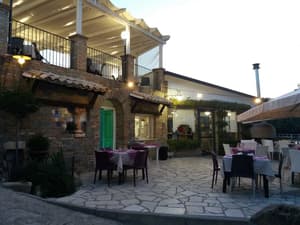 thumbnail: Restaurant