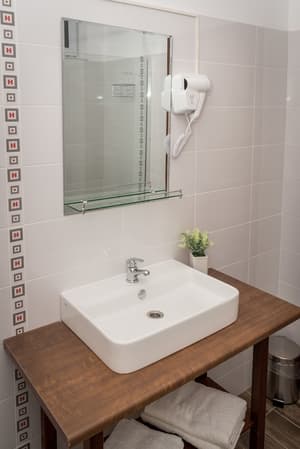 thumbnail: Bathroom sink