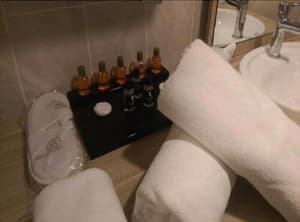 thumbnail: Bathroom amenities