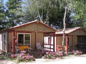 thumbnail: Front of property