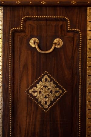 thumbnail: Interior detail