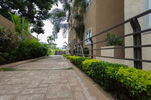thumbnail: Exterior
