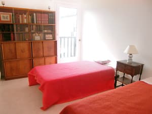 thumbnail: General view