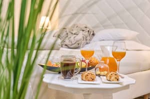 thumbnail: In-room dining