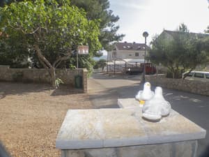 thumbnail: Front of property