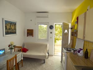 thumbnail: Living area