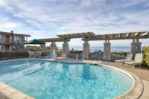 thumbnail: Pool