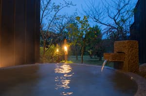 thumbnail: Deep soaking bathtub