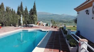 thumbnail: Outdoor pool